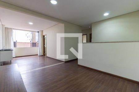 Sala de casa para alugar com 2 quartos, 127m² em Vila Santo Estéfano, São Paulo