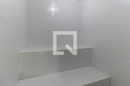 Casa para alugar com 160m², 3 quartos e 1 vaga Casa para alugar com 160m², 3 quartos e 1 vagaSauna da Piscina Aquecida