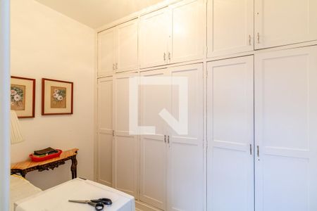 Apartamento para alugar com 119m², 2 quartos e sem vagaQuarto de Serviço