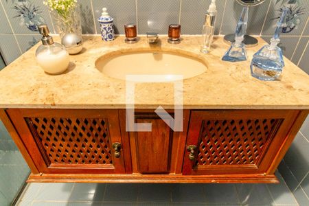 Apartamento para alugar com 119m², 2 quartos e sem vagaBanheiro