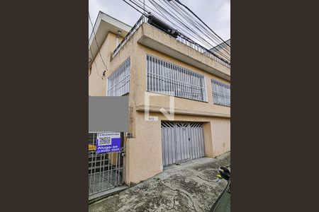 Casa para alugar com 150m², 3 quartos e 1 vagaFachada com Plaquinha