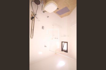 Apartamento à venda com 200m², 4 quartos e 3 vagasBanheiro da Suíte 2