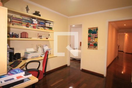 Apartamento à venda com 200m², 4 quartos e 3 vagasQuarto 1