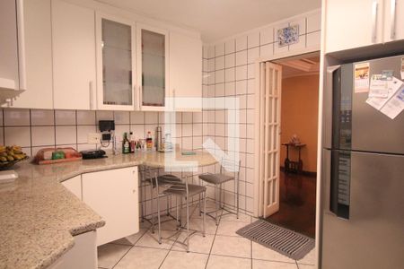 Apartamento à venda com 200m², 4 quartos e 3 vagasCozinha