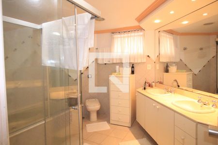 Apartamento à venda com 200m², 4 quartos e 3 vagasBanheiro da Suíte 4