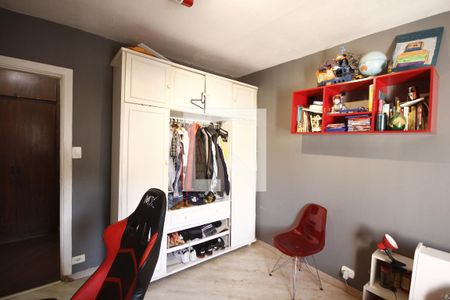 Casa à venda com 200m², 3 quartos e 3 vagasQuarto 2