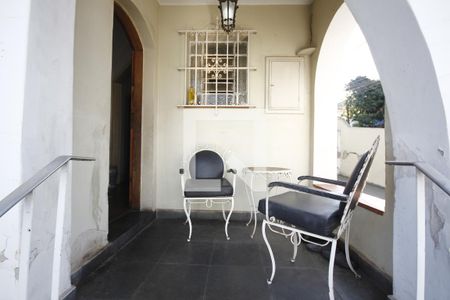 Casa à venda com 200m², 3 quartos e 3 vagasEntrada