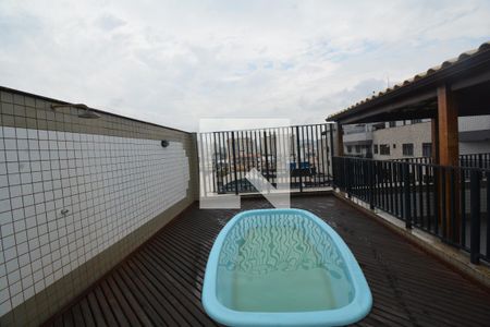 Apartamento para alugar com 120m², 4 quartos e 1 vagaÁrea comum - Piscina