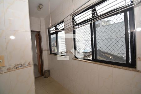 Apartamento para alugar com 120m², 4 quartos e 1 vagaCozinha e Área de Serviço