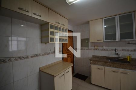 Apartamento para alugar com 120m², 4 quartos e 1 vagaCozinha e Área de Serviço