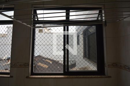 Apartamento para alugar com 120m², 4 quartos e 1 vagaCozinha e Área de Serviço