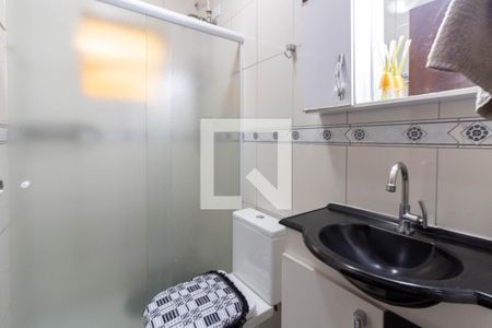 Casa à venda com 120m², 3 quartos e 4 vagas Casa à venda com 120m², 3 quartos e 4 vagasBanheiro