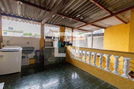 Casa à venda com 120m², 3 quartos e 4 vagas Casa à venda com 120m², 3 quartos e 4 vagasÁrea de Serviço / Terraço