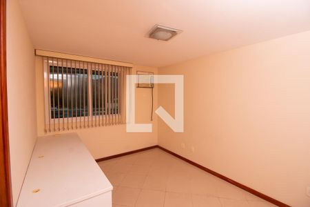 Quarto 1 - Suíte 1 de apartamento para alugar com 3 quartos, 196m² em Vila Valqueire, Rio de Janeiro