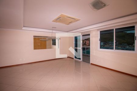 Sala de apartamento para alugar com 3 quartos, 196m² em Vila Valqueire, Rio de Janeiro