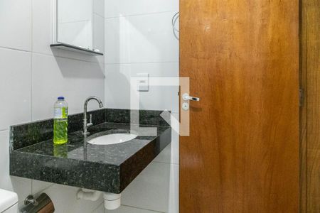 Banheiro de apartamento à venda com 2 quartos, 48m² em Vila Ré, São Paulo