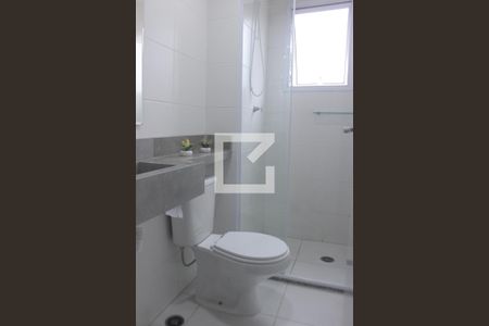 Apartamento à venda com 41m², 2 quartos e sem vagaBanheiro do corredor