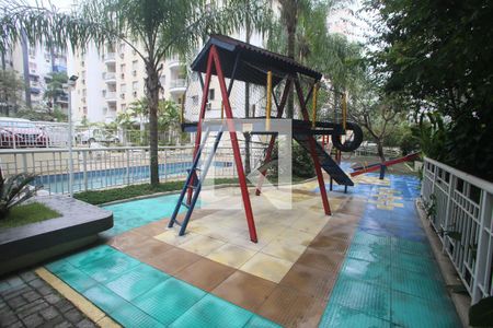 Apartamento à venda com 62m², 2 quartos e 1 vagaÁrea Comum - Playground