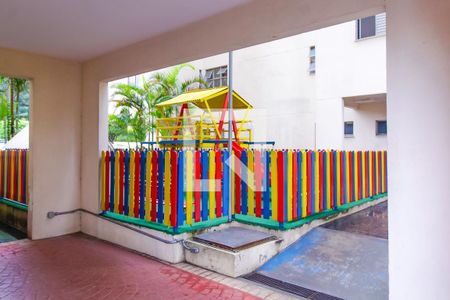 Apartamento à venda com 64m², 3 quartos e 1 vaga Apartamento à venda com 64m², 3 quartos e 1 vagaÁrea Comum - Playground