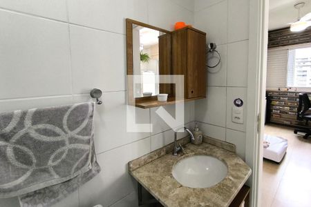 Apartamento à venda com 66m², 3 quartos e 1 vaga Apartamento à venda com 66m², 3 quartos e 1 vagaBanheiro 2