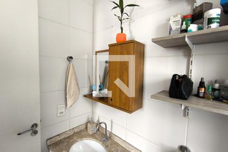 Apartamento à venda com 66m², 3 quartos e 1 vaga Apartamento à venda com 66m², 3 quartos e 1 vagaBanheiro da Suíte