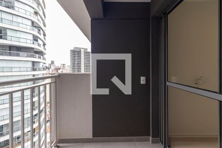 Varanda de kitnet/studio para alugar com 1 quarto, 27m² em Vila Nova Conceição, São Paulo