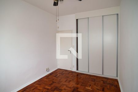 Apartamento para alugar com 135m², 3 quartos e 1 vaga Apartamento para alugar com 135m², 3 quartos e 1 vagaQuarto