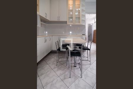 Cozinha de apartamento para alugar com 3 quartos, 135m² em Consolação, São Paulo
