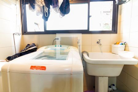 Área de Serviço de apartamento para alugar com 2 quartos, 68m² em Jardim Pinheiros, São Paulo