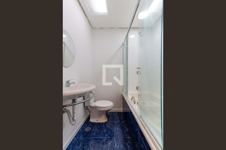Casa para alugar com 150m², 2 quartos e 3 vagas Casa para alugar com 150m², 2 quartos e 3 vagasBanheiro da Suíte 1