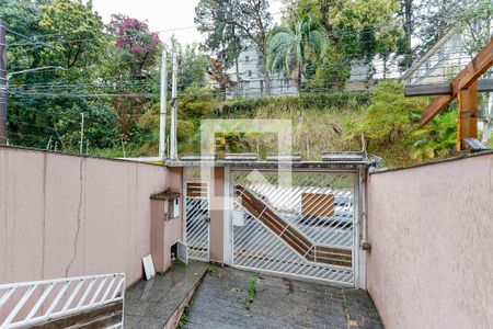 Casa para alugar com 150m², 2 quartos e 3 vagas Casa para alugar com 150m², 2 quartos e 3 vagasVista