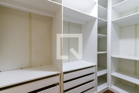 Casa para alugar com 150m², 2 quartos e 3 vagas Casa para alugar com 150m², 2 quartos e 3 vagasCloset da Suíte 1