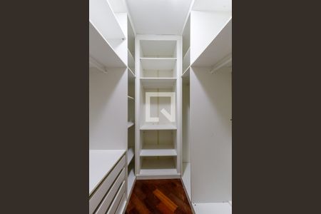 Casa para alugar com 150m², 2 quartos e 3 vagas Casa para alugar com 150m², 2 quartos e 3 vagasCloset da Suíte 1