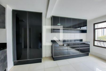 Apartamento à venda com 228m², 4 quartos e 3 vagasCozinha