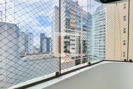 Apartamento à venda com 228m², 4 quartos e 3 vagasVista