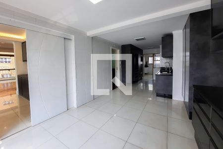 Apartamento à venda com 228m², 4 quartos e 3 vagasCozinha