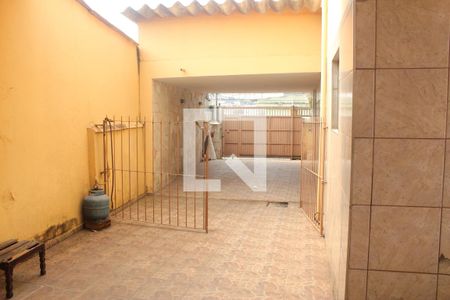 Casa para alugar com 280m², 4 quartos e 8 vagasQuintal