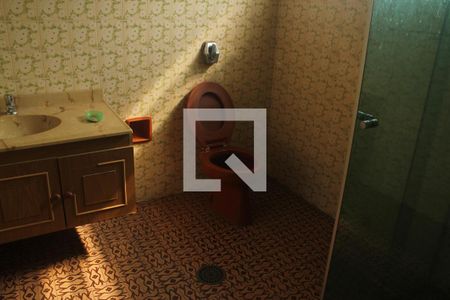 Casa para alugar com 280m², 4 quartos e 8 vagasBanheiro