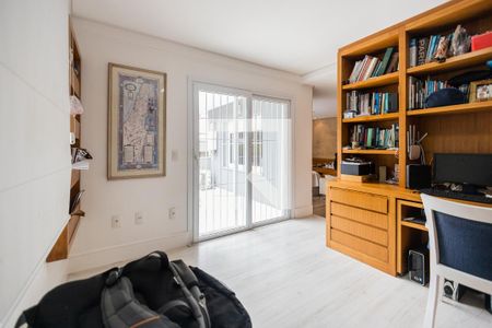 Casa à venda com 800m², 4 quartos e 6 vagasEscritório da Suíte 1