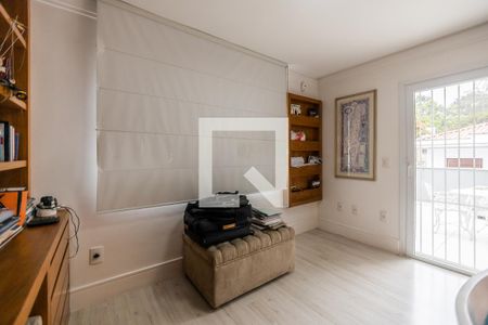 Casa à venda com 800m², 4 quartos e 6 vagasEscritório da Suíte 1