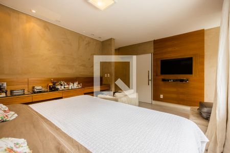 Casa à venda com 800m², 4 quartos e 6 vagasSuíte 1