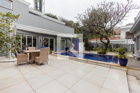 Casa à venda com 800m², 4 quartos e 6 vagasPiscina