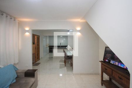 Sala de casa à venda com 3 quartos, 260m² em Conjunto Residencial Sitio Oratório, São Paulo