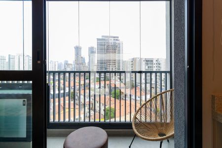 Varanda de kitnet/studio à venda com 1 quarto, 22m² em Jardim das Acácias, São Paulo