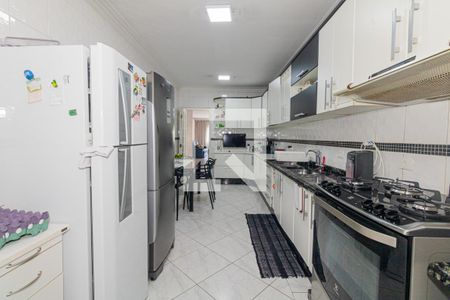 Casa à venda com 190m², 4 quartos e 3 vagas Casa à venda com 190m², 4 quartos e 3 vagasCozinha