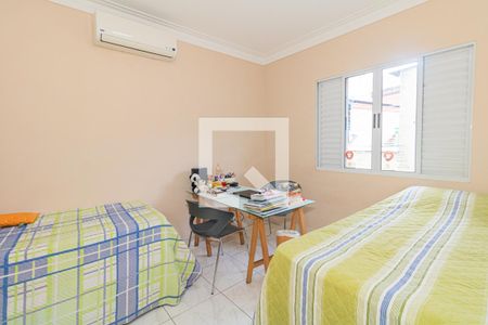 Quarto 2 de casa à venda com 4 quartos, 190m² em Jardim Japão, São Paulo