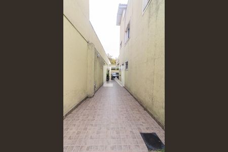 Casa à venda com 190m², 4 quartos e 3 vagas Casa à venda com 190m², 4 quartos e 3 vagasCorredor