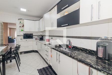 Casa à venda com 190m², 4 quartos e 3 vagas Casa à venda com 190m², 4 quartos e 3 vagasCozinha
