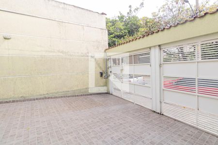Casa à venda com 190m², 4 quartos e 3 vagas Casa à venda com 190m², 4 quartos e 3 vagasGaragem