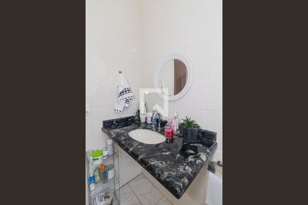 Casa à venda com 190m², 4 quartos e 3 vagas Casa à venda com 190m², 4 quartos e 3 vagasBanheiro da Suíte 2